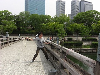 ���̂悤�ɓ����܂�