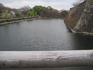 内濠の様子(東)